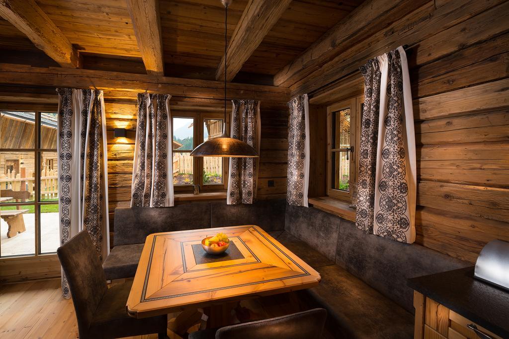 Chaletdorf Auszeit Hüttschlag Стая снимка